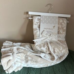 Papyrus Coco Plush Reversible Throw Blanket Ivory & Beige Gorgeous! NEW!
